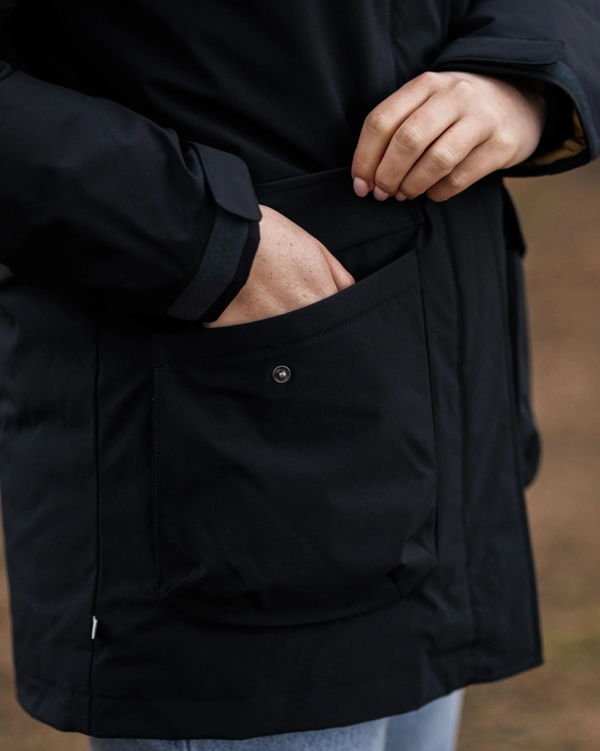 Alaska Insulated Parka - Black - Image 9