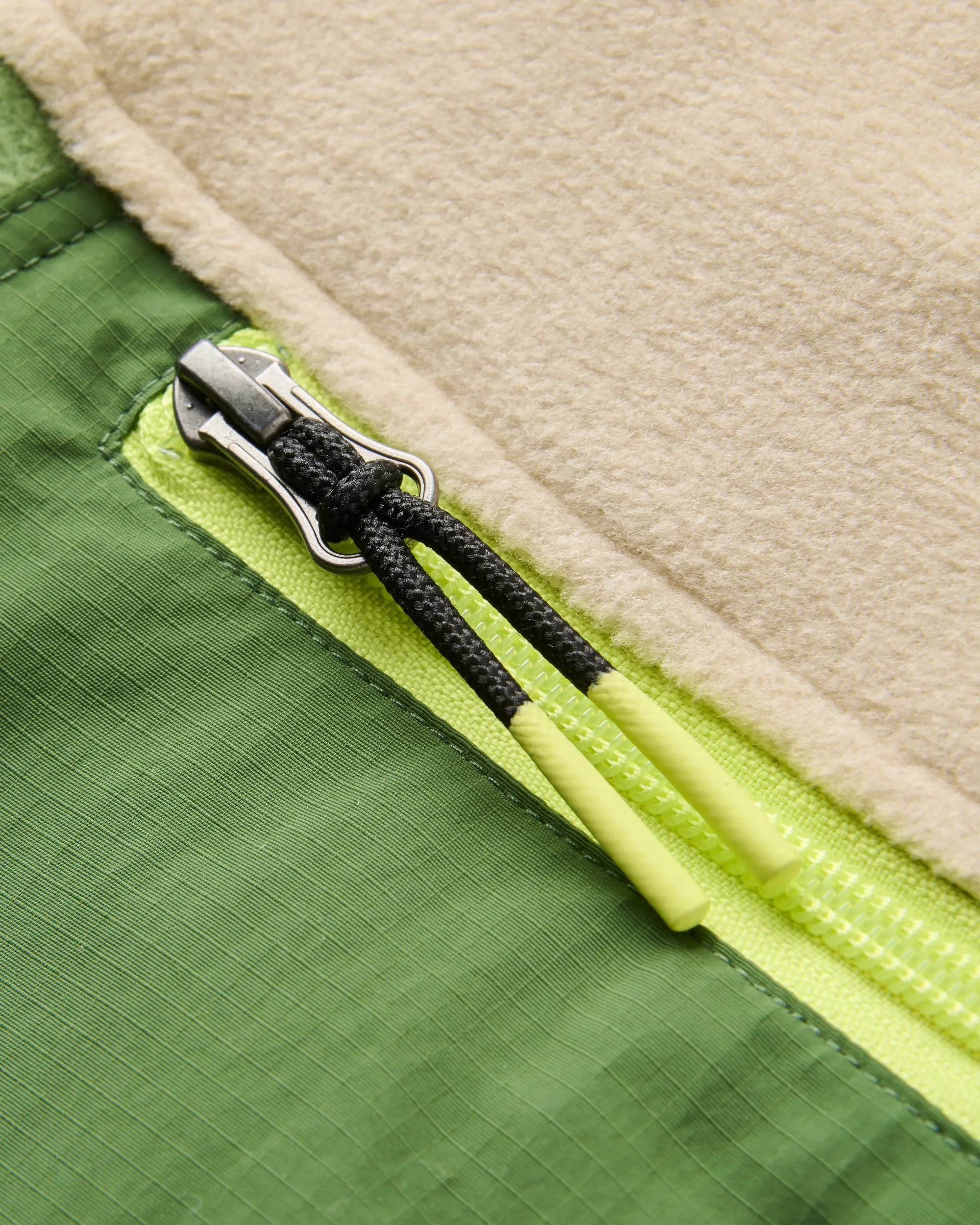 Alexander Hooded Polartec® Fleece - Feather/Wild Green - Image 7
