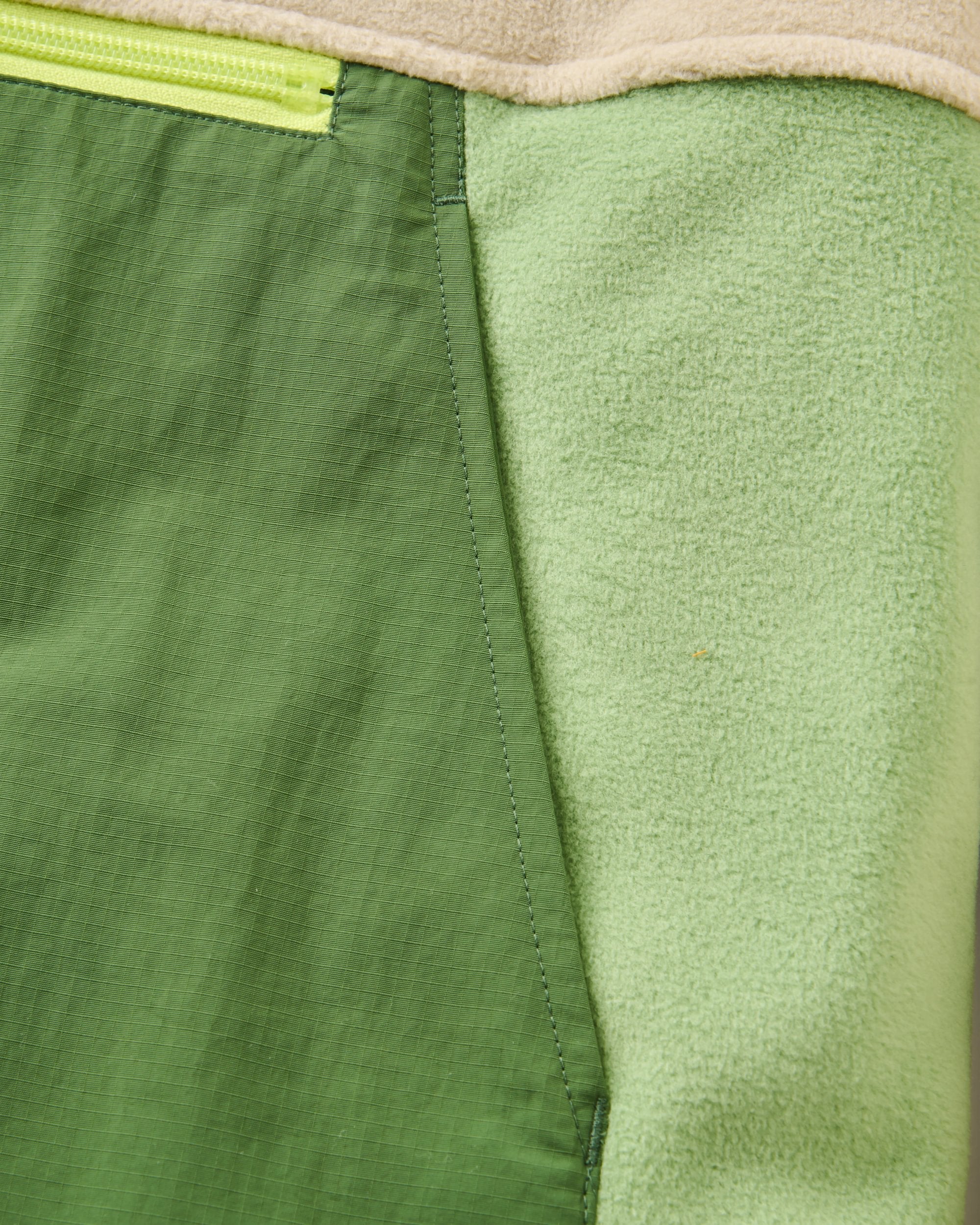 Alexander Hooded Polartec® Fleece - Feather/Wild Green - Image 8