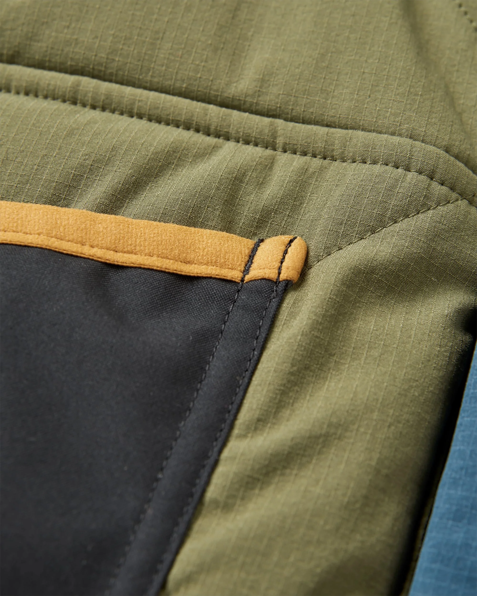 Campscape Fleece Lined Parka - Black/Khaki - Image 12