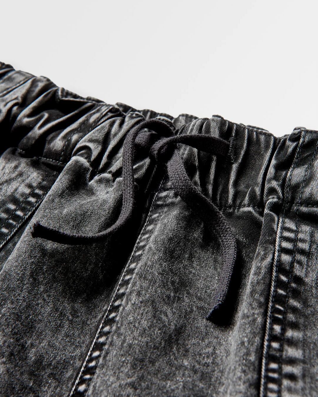 Carriso Organic Cotton Short - Black - Image 5