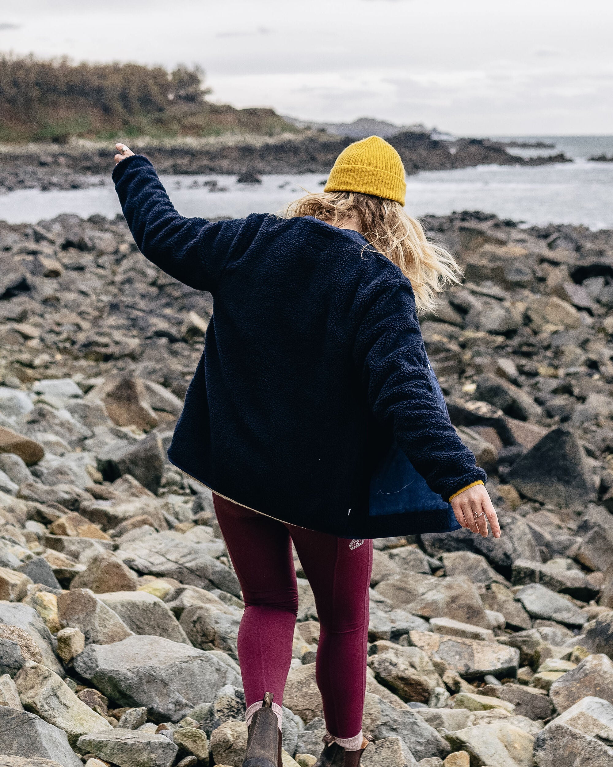 Clover Sherpa Fleece - Deep Navy - Image 6