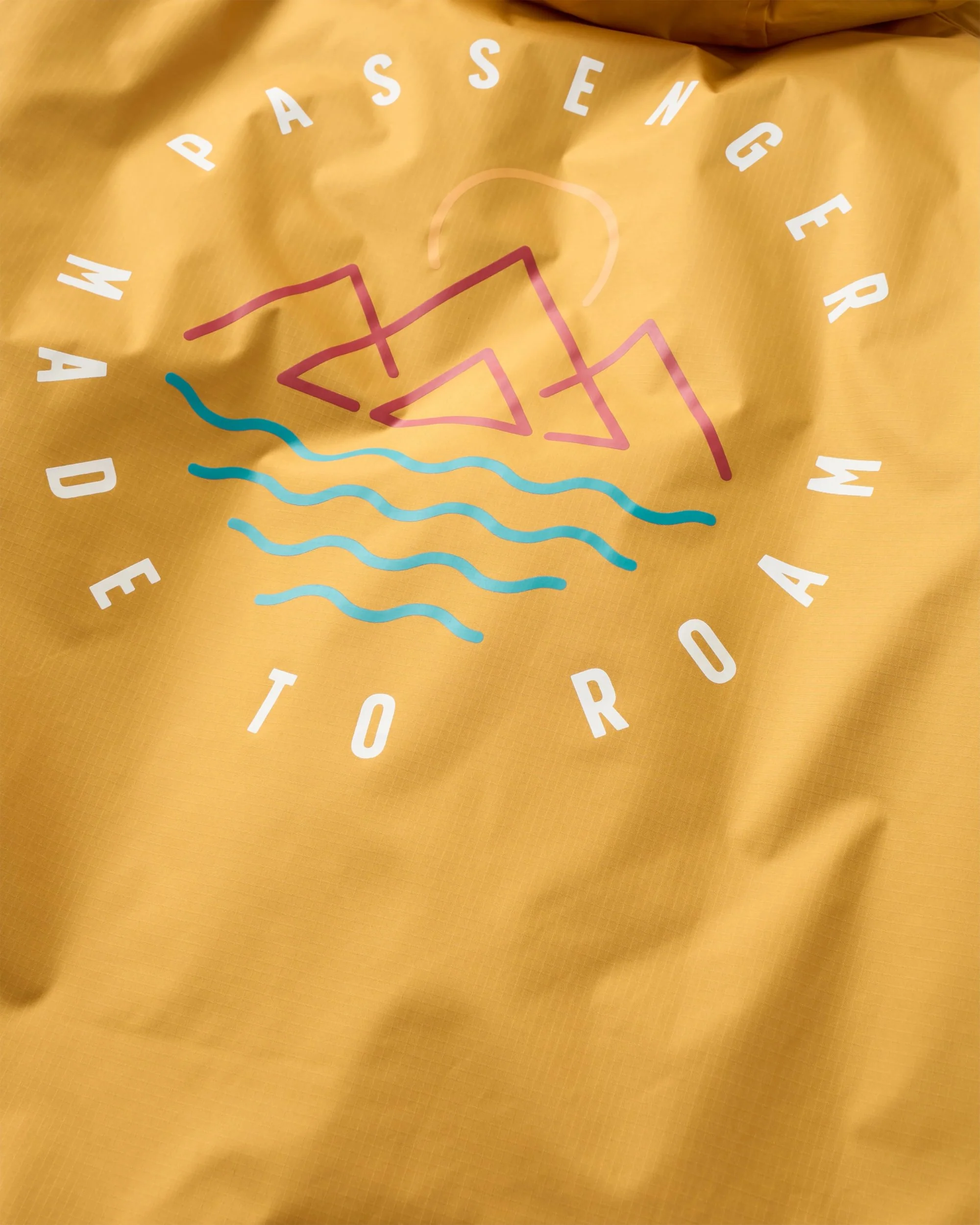 Escapism Sherpa Lined Changing Robe - Spruce Yellow - Image 9