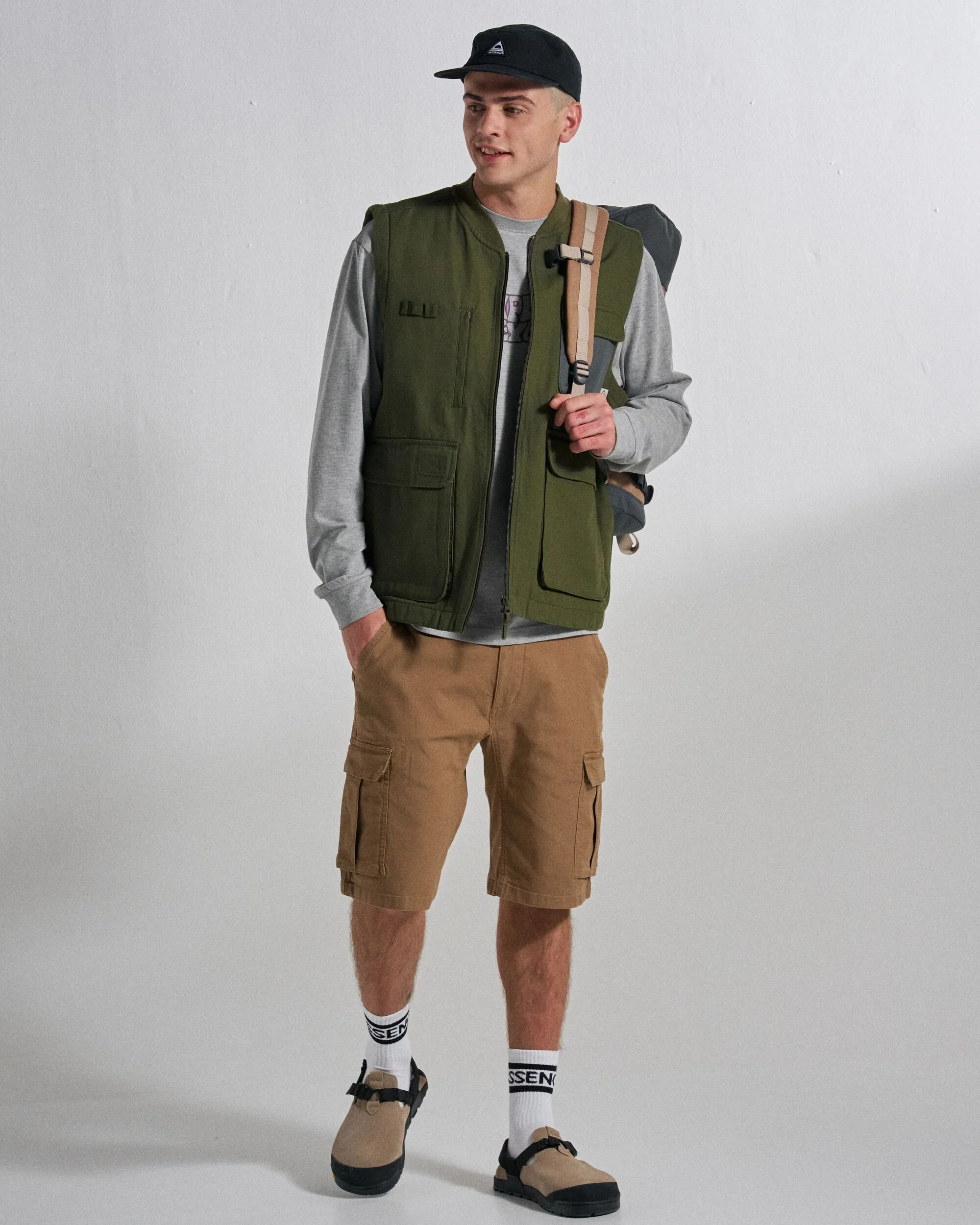 Explorers Organic Cotton Canvas Gilet - Khaki - Image 6