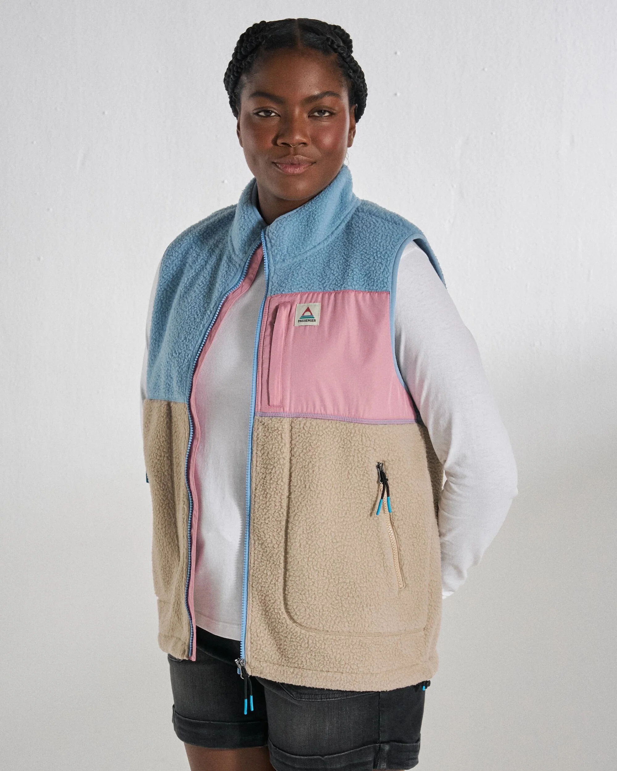 Fairbanks Sherpa Gilet - Faded Denim/Simply Taupe - Image 6