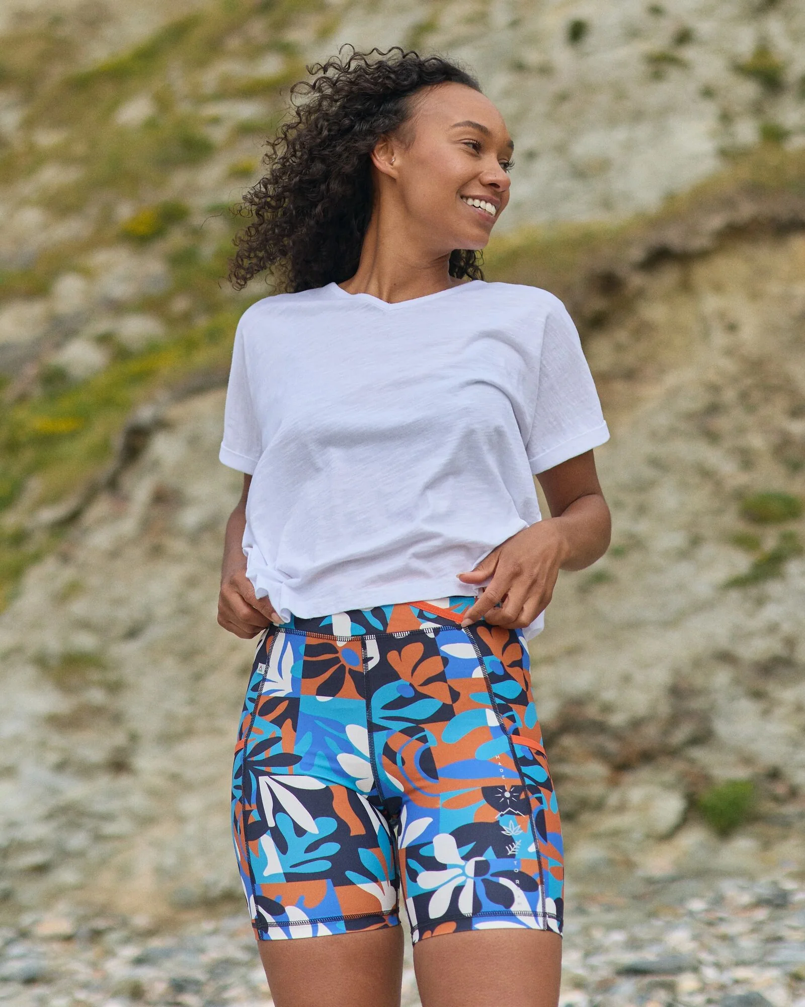 Mantra Active Short - Mountain Foliage Blue