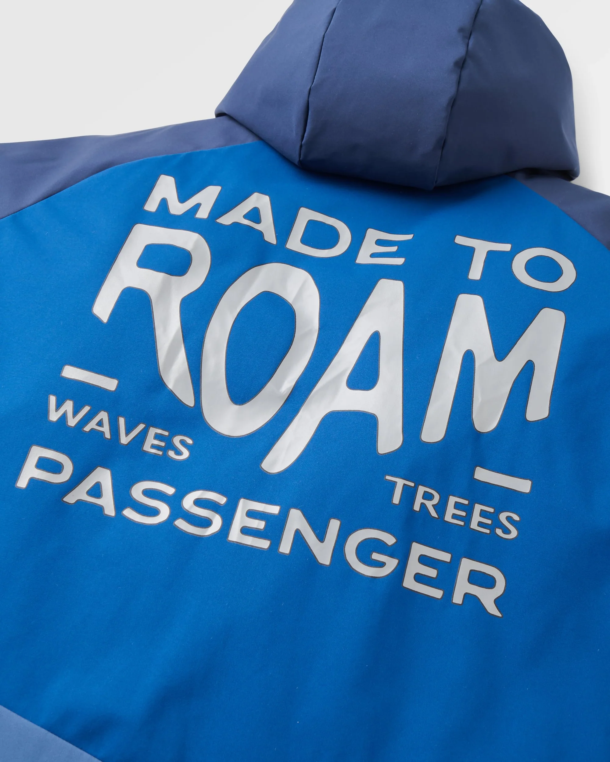 Riptide Packable Changing Robe - Rich Navy/Dark Denim - Image 8