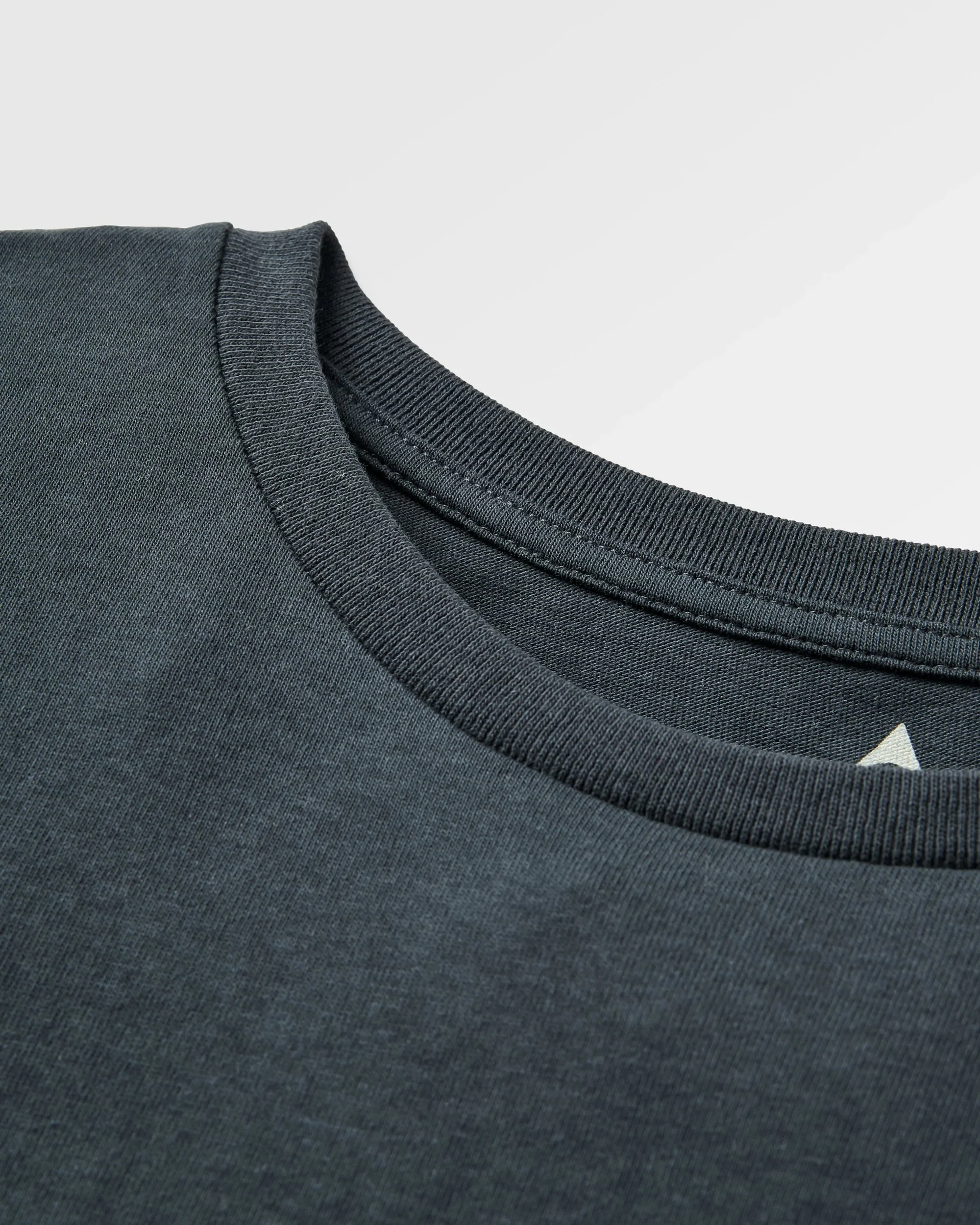 Roam Slow Women's LS T-Shirt - Black - Image 7
