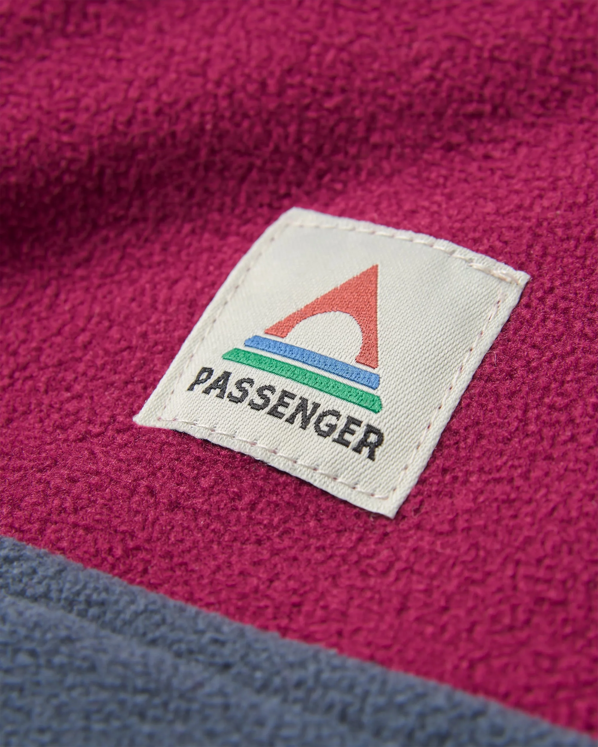 Set Off Polar 1/4 Zip Fleece - Warm Berry/Charcoal - Image 2