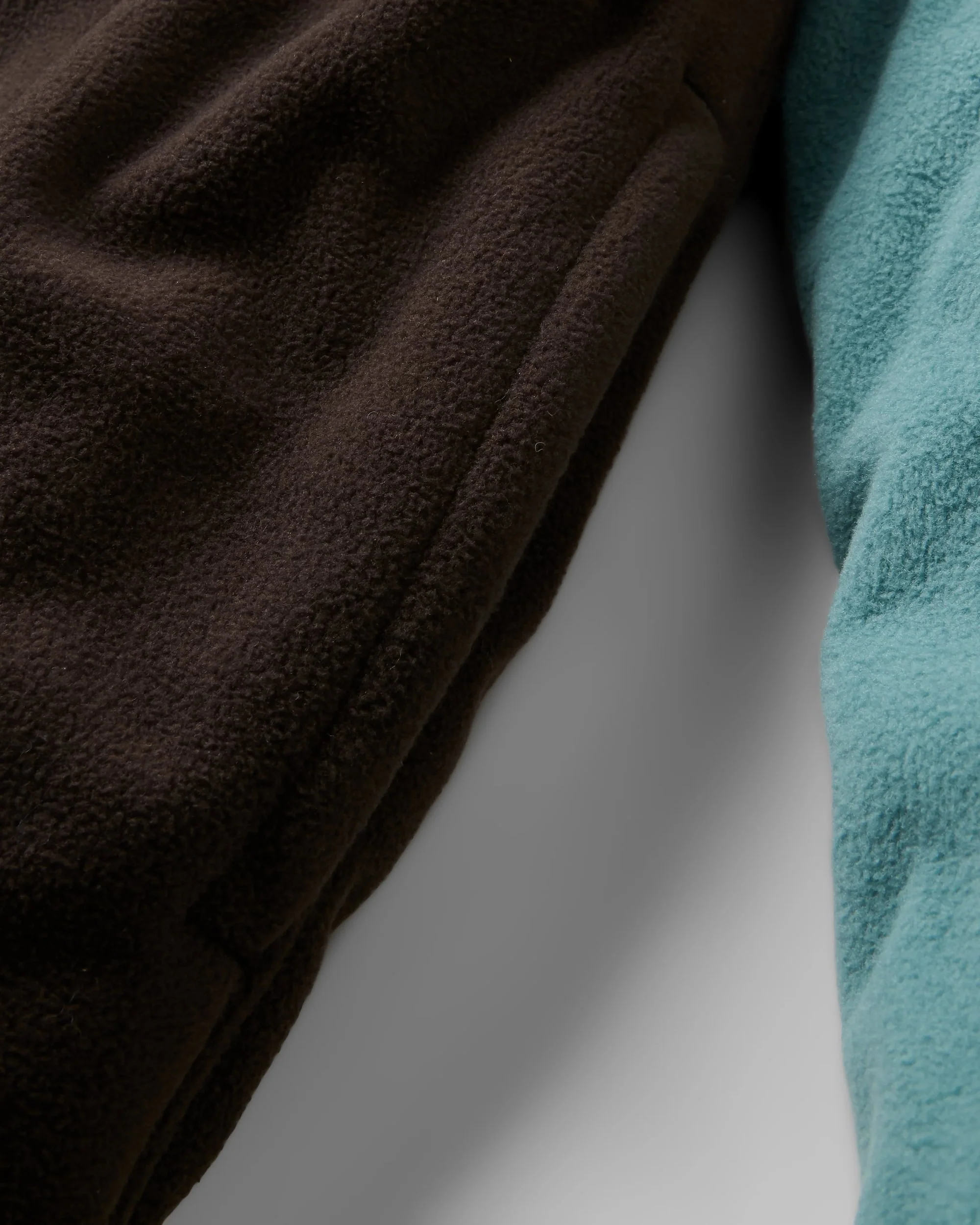 Somewhere Fleece - Caramel/Espresso - Image 8