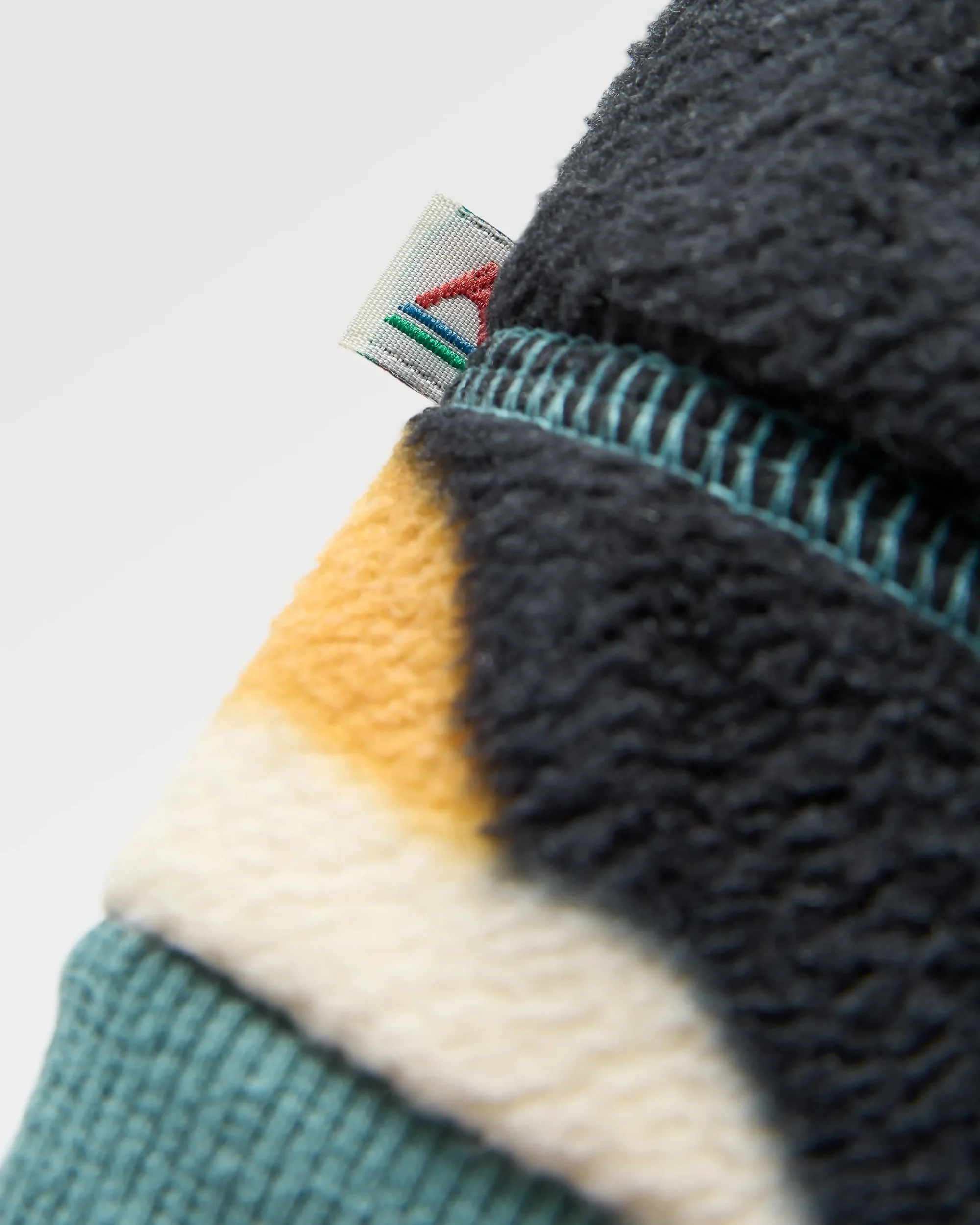 Take It Easy Polar Fleece - Vista Patchwork Arctic - Image 11