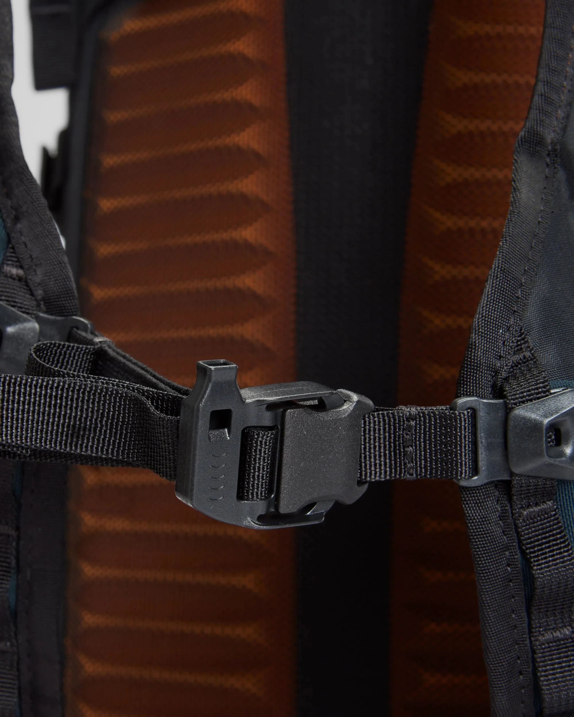 Trailscape 24L Backpack - Black - Image 10