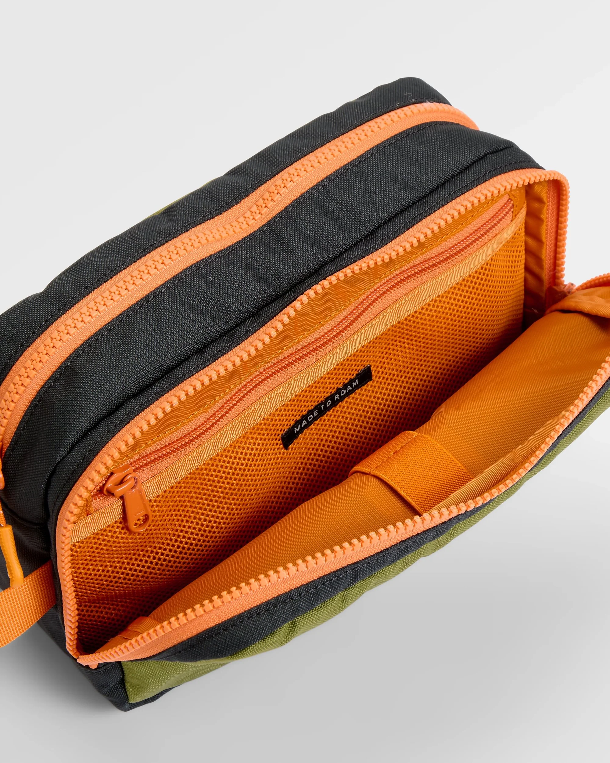 Travel Wash Kit - True Black/ Khaki - Image 5