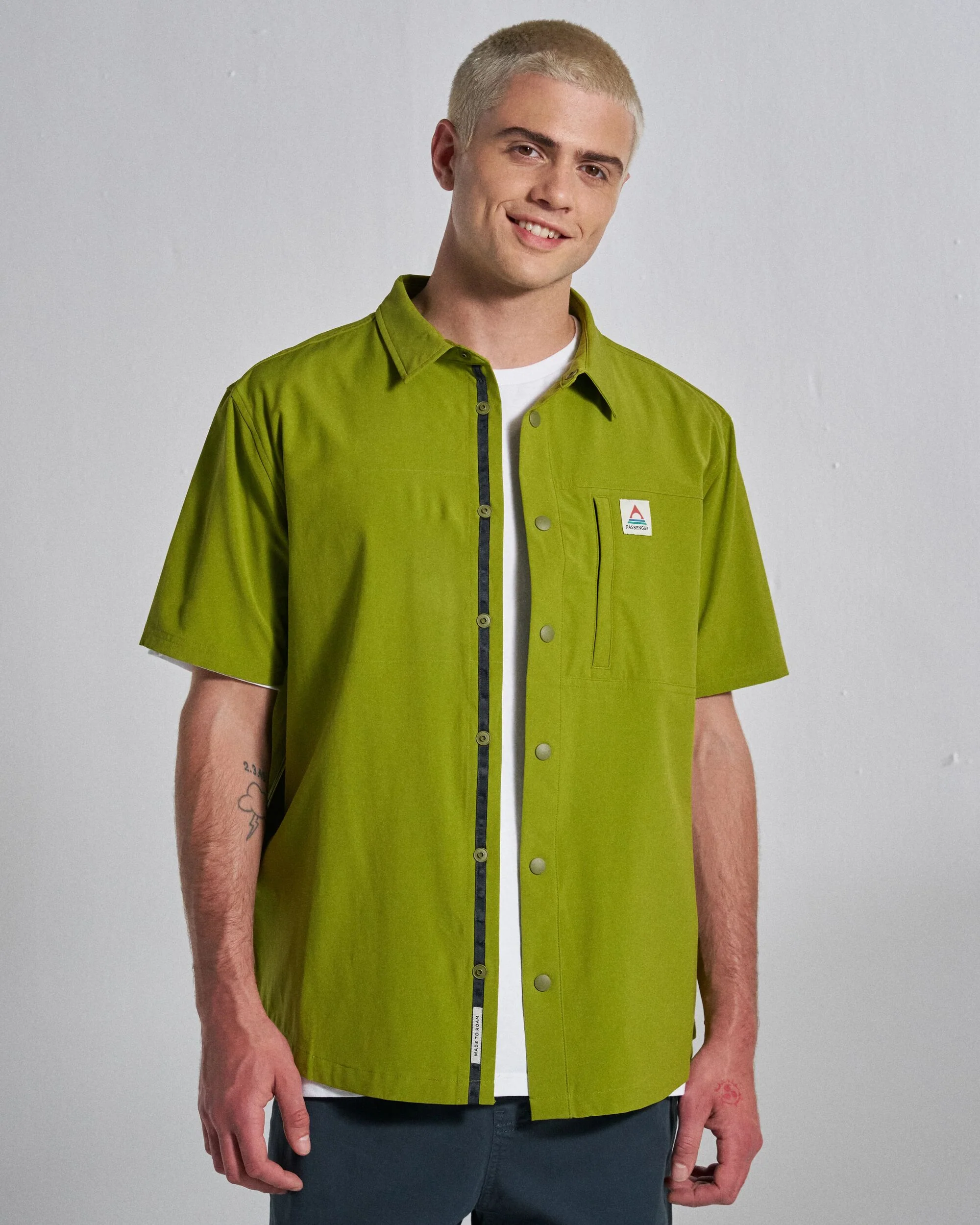 Traveller Short Sleeve Stretch Shirt - Tea Green