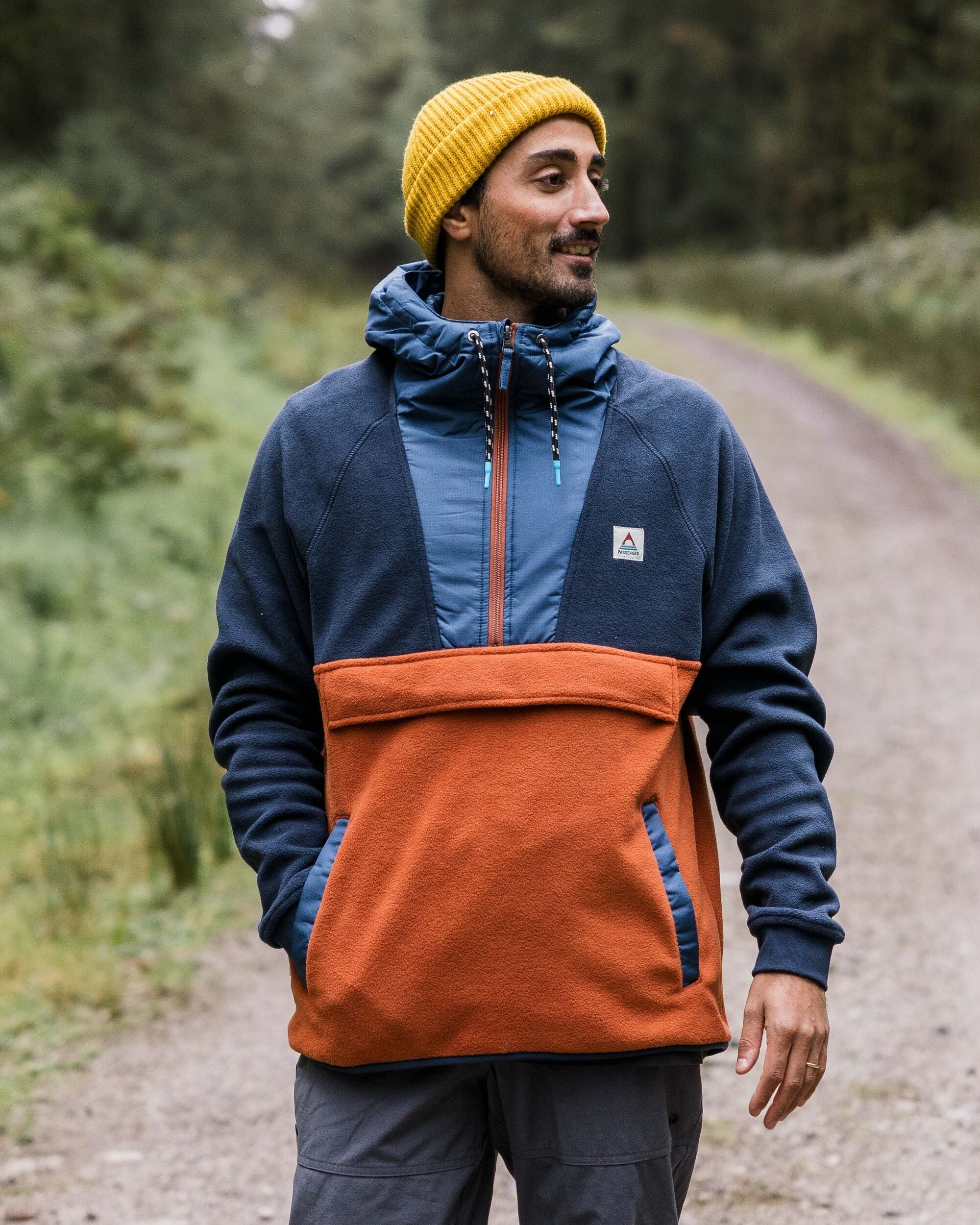 Woodland Hooded 1/2 Zip Polar Fleece - Deep Navy/Baked Clay - Image 4