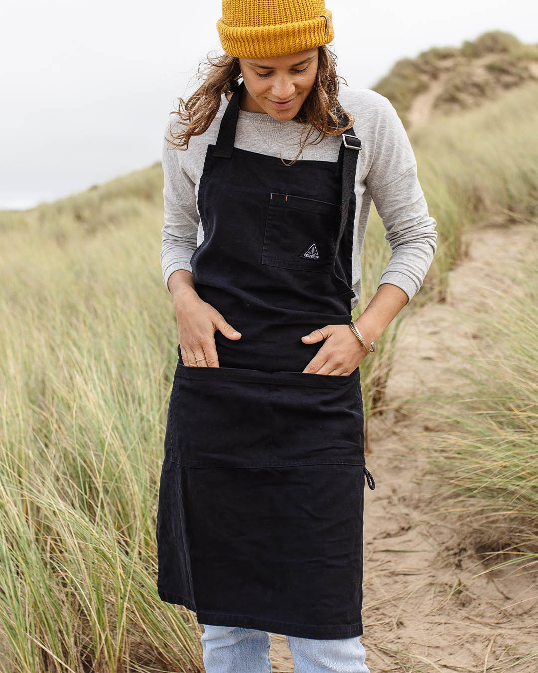 Yard Organic Cotton Denim Apron - Black - Image 4